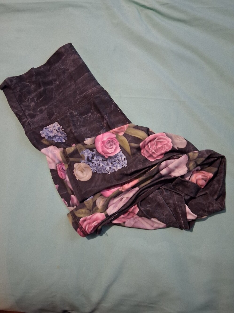 🩷💜🖤🩶 NWOT Womens Evolution and Creation Active Leggings Medium Exercise
